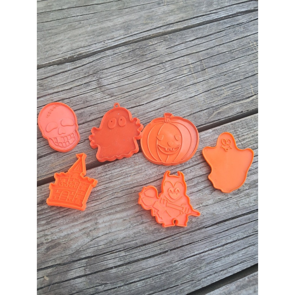 Wilton Spooky Cookie Cutters Set of  Vintage 1990 Halloween Baking  A3